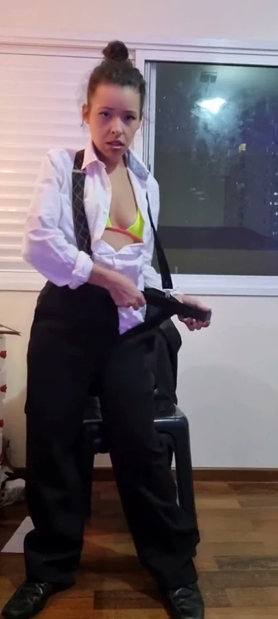 Tam Striptiz