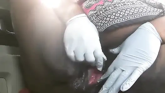 Arabamda dildoyla mastürbasyon