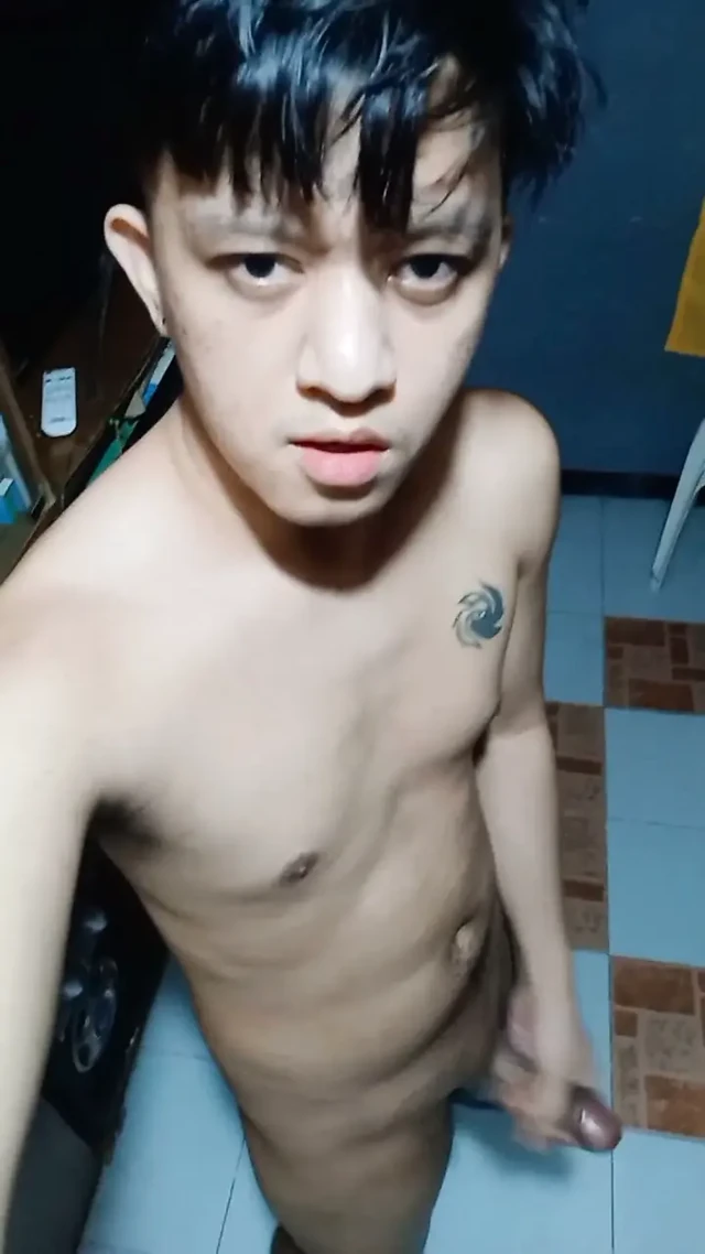 Sana Vermeme Izin Ver Baba! Pinoy Twink Mastürbasyon Ve Canlı Boşalma