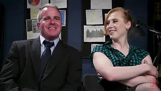 Öne geçiyor: Shiri Allwood patronunun sahibi, dale savage yarağıyla