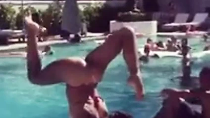 Son zamanlarda bacaklarının açıldığını görmek.