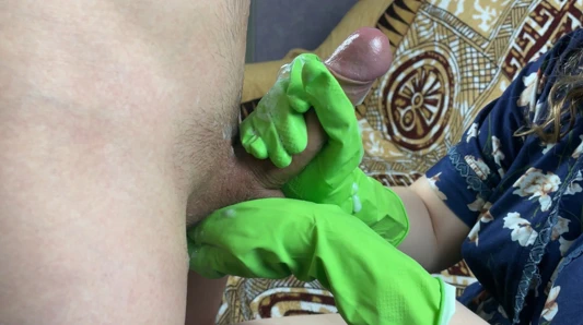 Sulu boşalmak üzerinde ev hanımı süre o gerizekalı beni kapalı