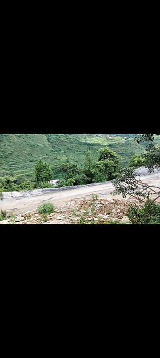 Üvey kız kardeşini görüntülü görüşmede ve sütte gördüm.