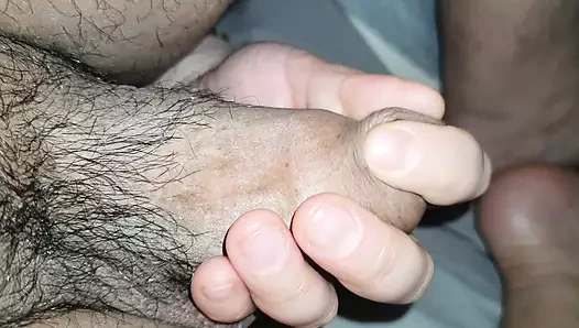 Üvey anne ereksiyonda üvey oğlu büyük kalın yarak için süper heyecanlı