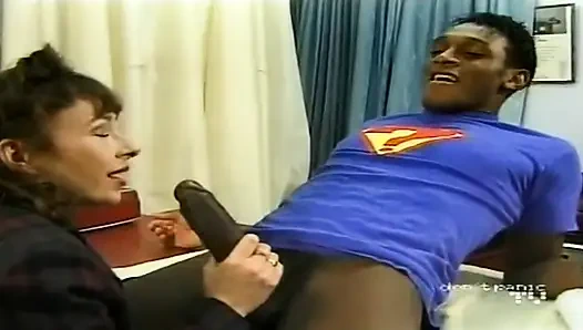 Büyük Omar'ın İngiliz maceraları: anal egzersiz (2001)