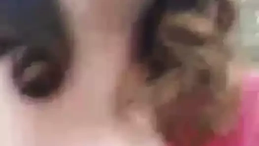 Şişman sürtük tiffany ann soto maruz ona sarkık memeler