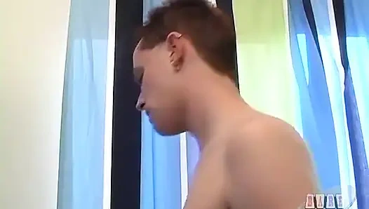 Stephen Kevin'a giriyor