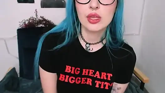 Erkek arkadaşım henüz gelmedi ve cesaret oynamak istiyorsun