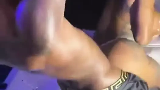 Siktir et üzerinde çalışan tekne bbc