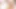 Ateşli genç kız Elsa Jean pembe bir oyuncakla oynuyor