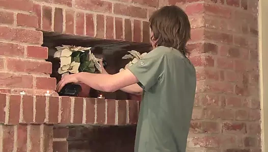 Çok azgın eşcinsel çift götten sikişiyor