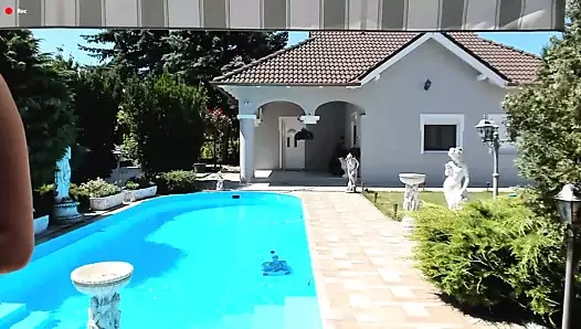 Devyale büyük göğüsler