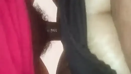 Seksi üvey kız kardeş queen4desi yağlı masaj sikişiyor 69