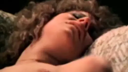 Zamanda yolculuk yapıyor