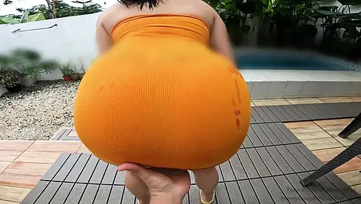 OUTDOOR WITH A STRANGE LOCAL GUY AND LET HIM CUM ON MY PUSSY