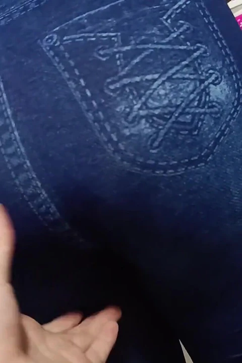 Arkadaşının kalçaları iyi