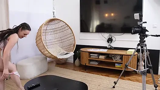 Lezbiyen eğlencesi, kıllı amına yumruk sokma