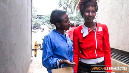 Kolej siyah lezbiyenler kamu açık kirli konuşma leads için pu