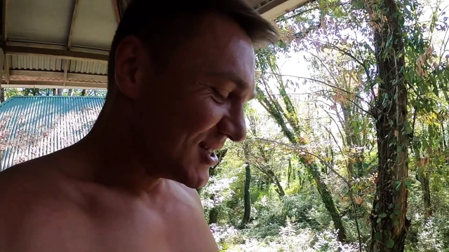 Bu kız almaya hazır olmadığı kadar çok yarak