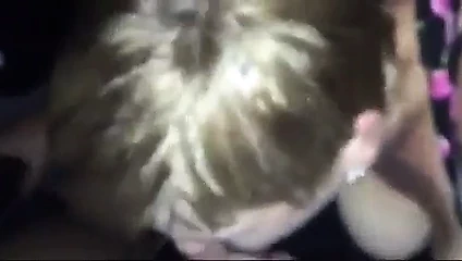 Beyaz sokak fahişesi için çok fazla boşalmak