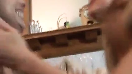 Sammi Rodos günün tadını çıkarıyor