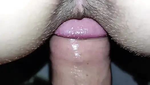 Sıska minyon 40 yaşındaki evli kadınla anal seks