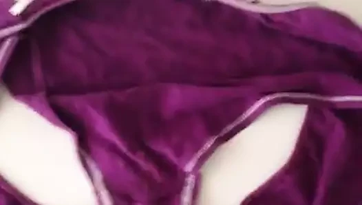 Ben boşalmak üzerinde kirli külot arasında benim gf