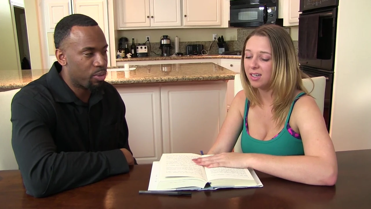 Bạn cùng lớp tò mò cho thêm gia sư từ người khổng lồ bbc bạn cùng lớp