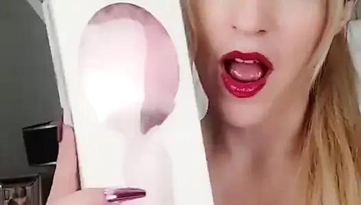 Merhaba bebekler! Bir sonraki videolarım için sana yeni oyuncaklarımı gösteriyorum!