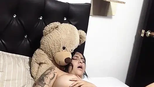 Seksi üniversiteli kız ilk kez gür deniyor.