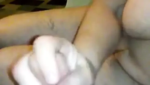 Her şey nasıl başladı onu porno izlerken yakaladım