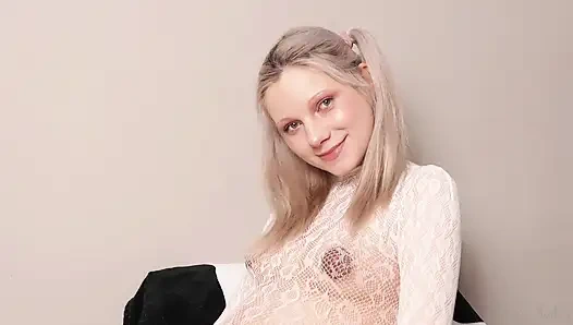 Yağ masajı yapıyorum, ellerimi ovuşturuyorum ve oynuyorum!