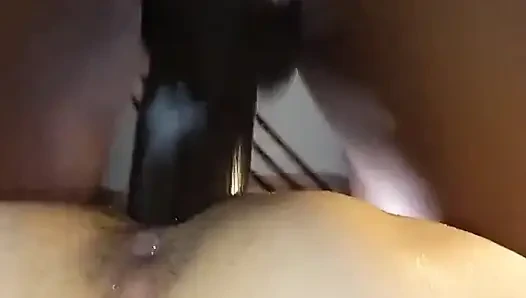 Beyaz evli kadın büyük zenci yarağı sıkı amcığını doldururken pis zevkler çığlık atıyor bölüm 2