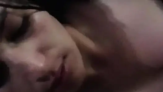 Benden süt istedi ve ben de göğüslerine verdim