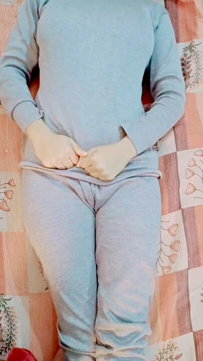 Hintli kız ilk kez yakın çekimde sikiliyor