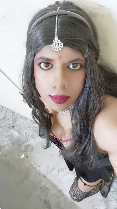 Verronika69 cd şişesi kalın şişe ile esneyen aşırı göt sikiyor