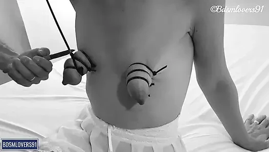 Sansürsüz bdsm hakimiyetinde ağzına boşalıyor
