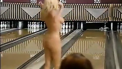 Jacqueline lovell çıplak bowling (tam) bölüm 3 / 3