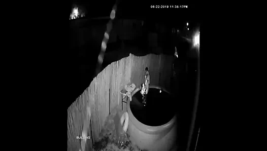 Koca havuzda bir oral seks veren benim farklı açı