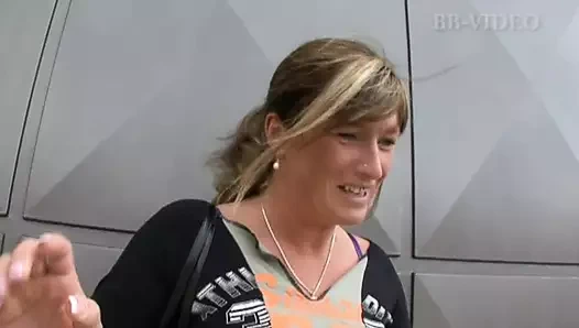 orgazm vol için onu kedi her ayrıntısını gösterir güzel azgın alman ile sadece pov seks. 2