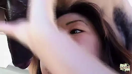 Bu harika süper büyük büyük siyah yarak için her amcık sıkı bir amcık