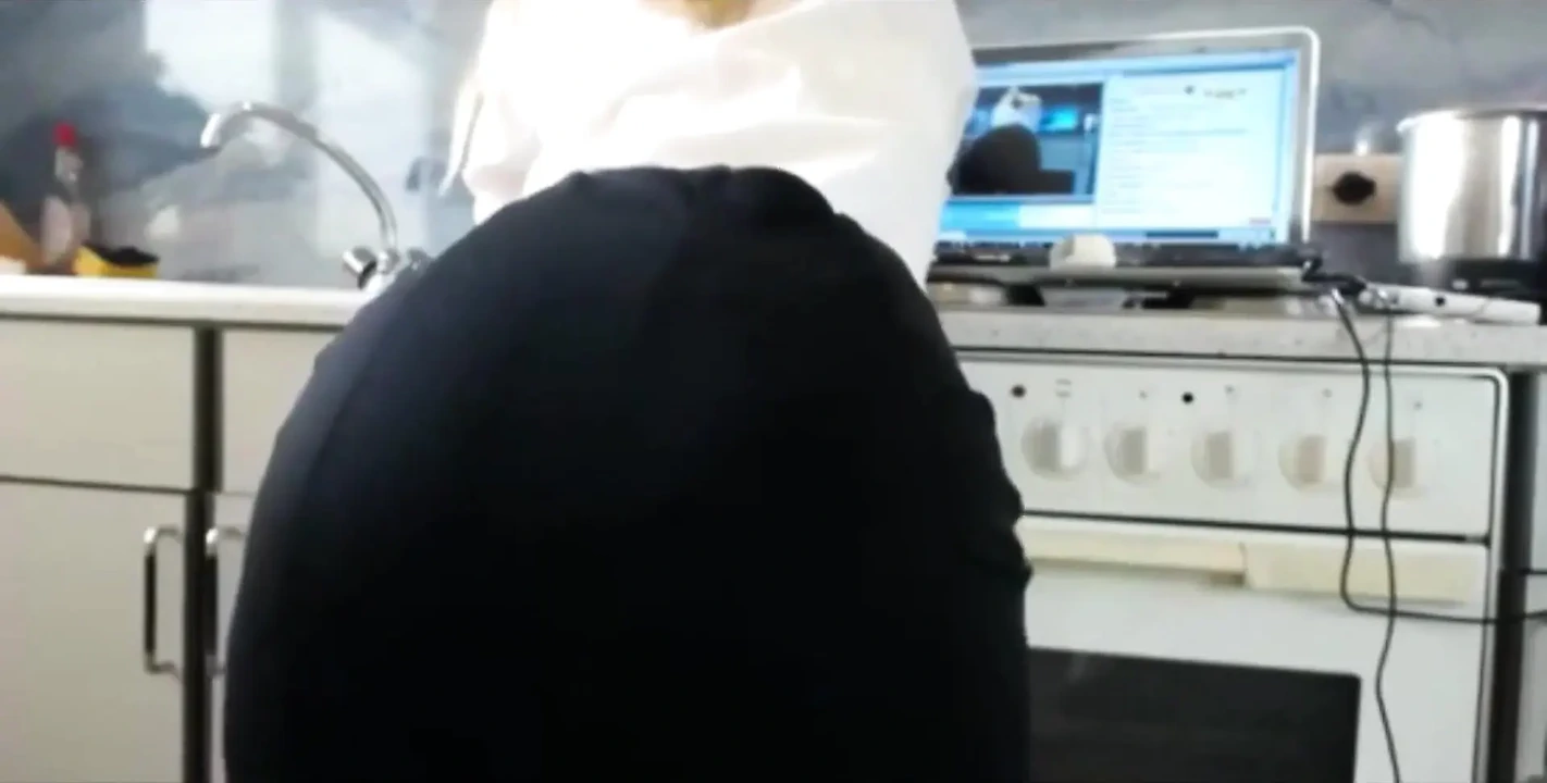 New: Slut Sexydea Fingering Herself On Live Webcam (Full Video) - California Special