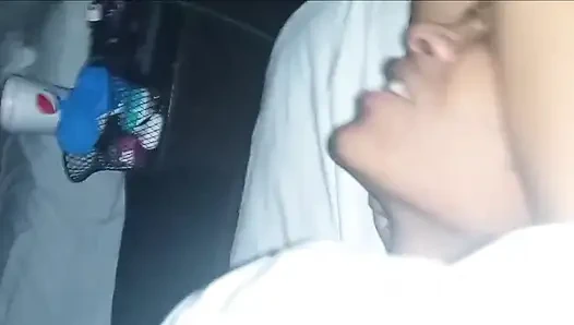 Sıska zenci genç bakış açısı içeri gidiyor