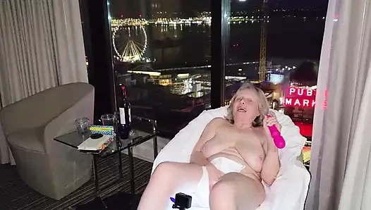 Marierocks, Mastürbasyon