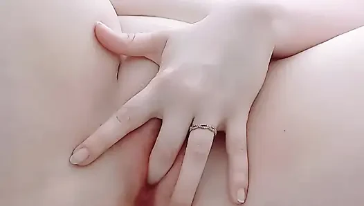 Büyük masum orgazm olan ilk porno videosu