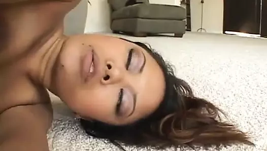 Annie Cruz anal milkshake başarısını yiyor. Annie Cruz, Brian Surewood, Andrew Andretti - sapık orta yaşlı seksi kadınlar ve gençler