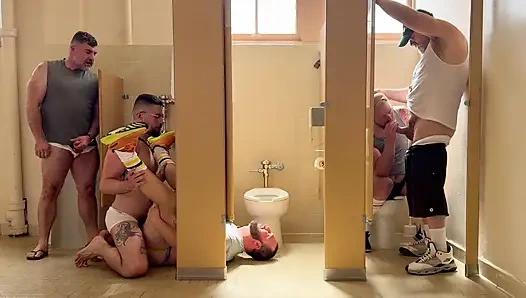 Understall Action - soyunma odasında ne oluyor