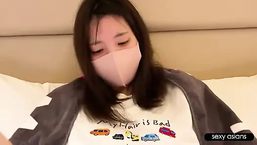 Piknik öğle yemeği randevus. Grup Tee Beauty dölleme telaşına düşüyor.