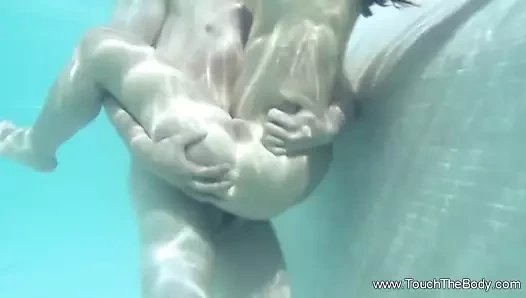 Yorgun vücuduna yağ masajı