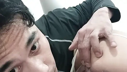 Arkadaşlarım ateşli evli kadın kocası evde yokken seks yapıyor